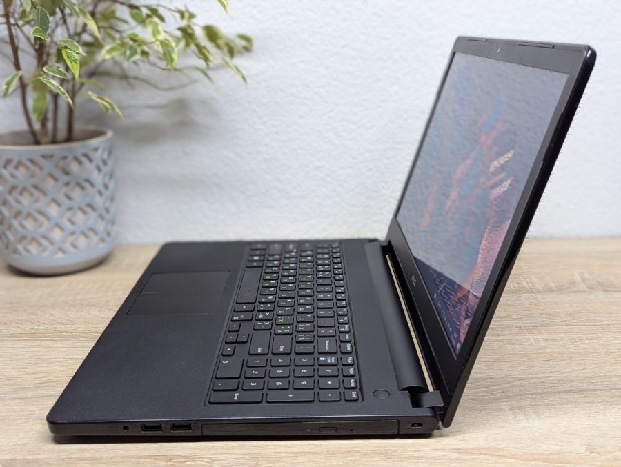 Ноутбук Б/В Dell Inspiron 5558, Intel Core i3-5005U, DDR3 8 GB, SSD 128GB, 15.6" HD [ProductHub SKU Dell482]