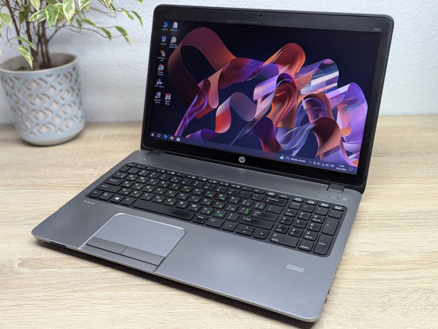 Уцінка! Ноутбук Б/В HP ProBook 450 G1, Intel Core i3-4000M, DDR3 8 GB, SSD 128GB, 15.6" HD [ProductHub SKU HP740]