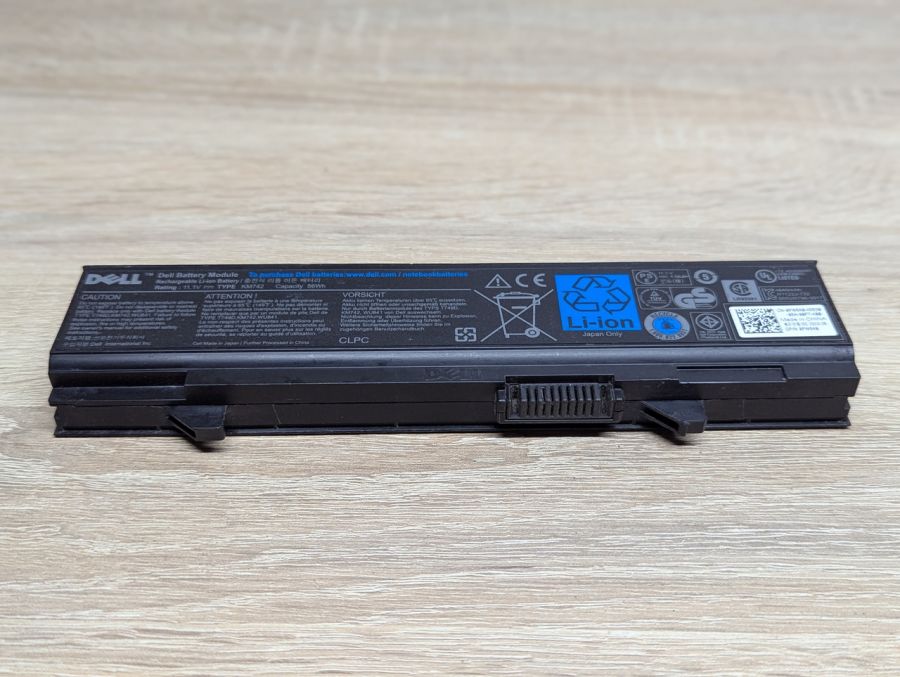 Б/В Оригінальна акумуляторна батарея Dell KM742
