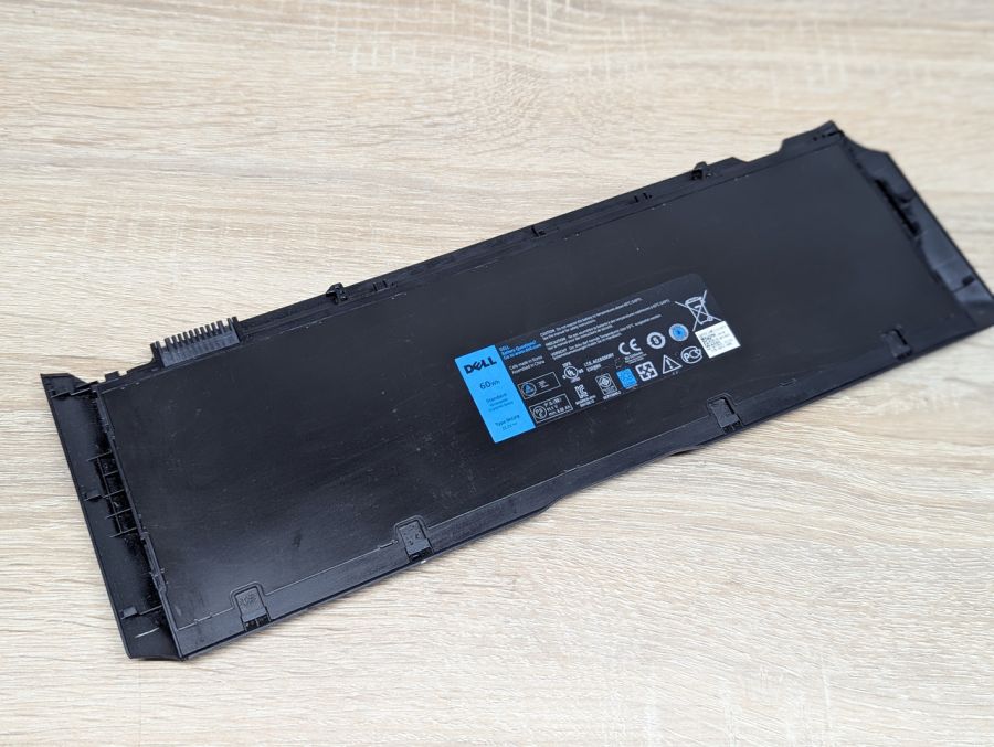 Б/В Оригінальна акумуляторна батарея Dell 9KGF8 [ProductHub SKU 9KGF8]