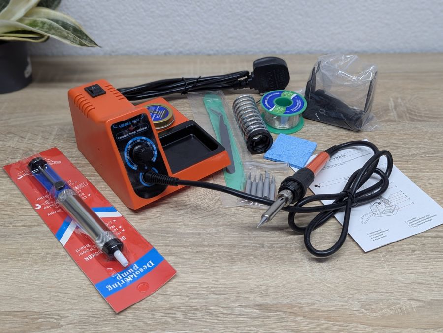 Новий Паяльна станція YIHUA 960-I [ProductHub SKU 960-I(4)]