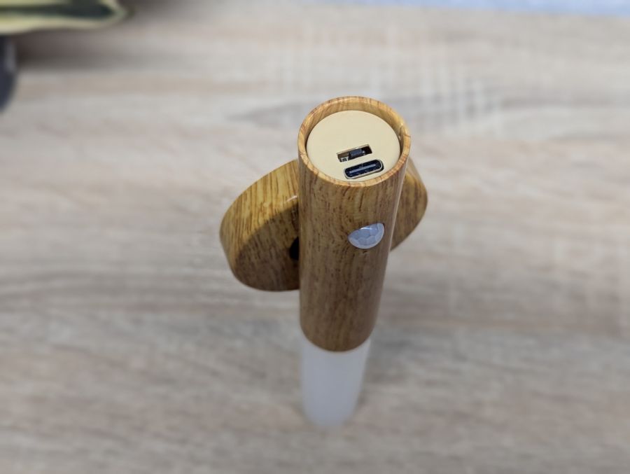 Новий Світлодіодний світильник з датчиком руху H-01 [ProductHub SKU H-01(2)]