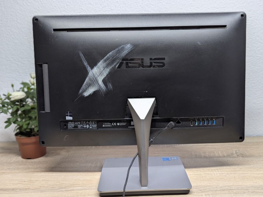 Б/В Моноблок ASUS All-in-One PC V230IC: i5-6500U,16 GB DDR4,SSD 256Gb [ProductHub SKU V230IC]
