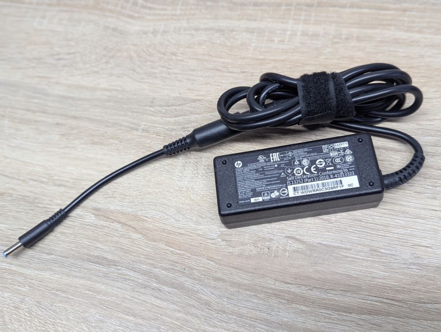 Б/В HP Blue Pin 45W 4.5*3.0 з перехідником [ProductHub SKU Pin 45W]