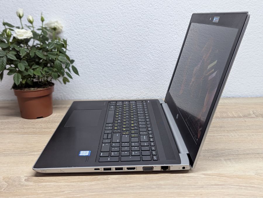 Уцінка! Ноутбук Б/В HP ProBook 450 G5, Intel Core i3-7100U, DDR4 8 GB, SSD 128GB, 15.6" HD [ProductHub SKU HP778]