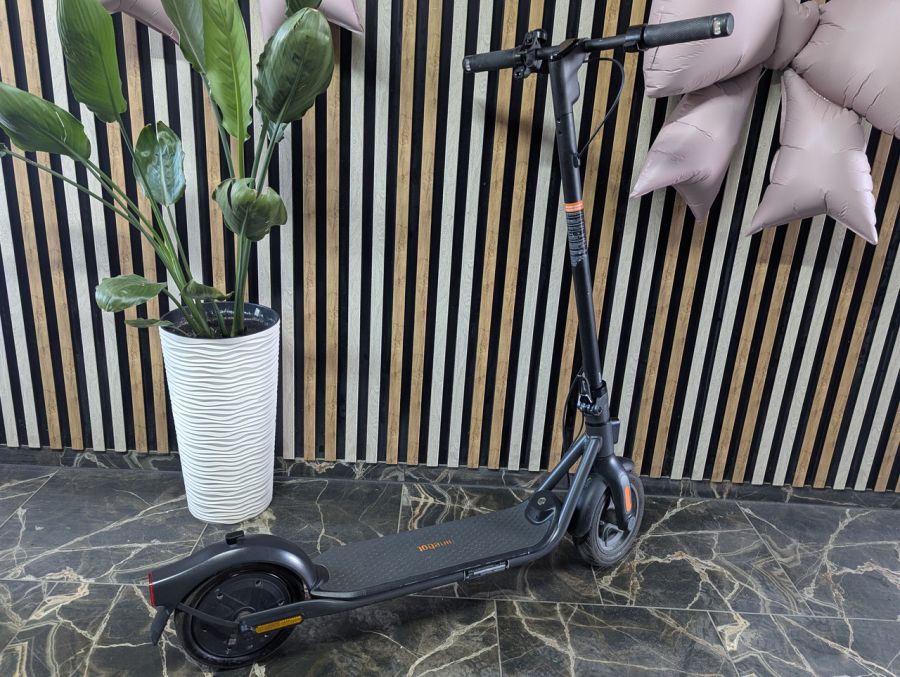 Б/В Електросамокат Segway Ninebot KickScooter F2 [ProductHub SKU 051201E]