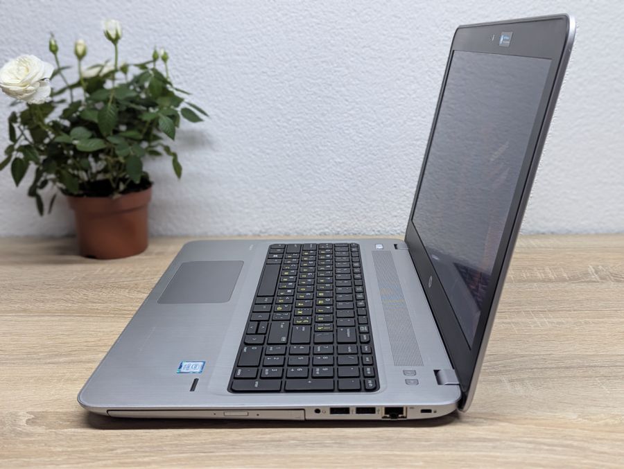 Уцінка! Ноутбук Б/В HP ProBook 450 G4, Intel Core i3-7100U, DDR4 8 GB, SSD 128GB, 15.6" HD [ProductHub SKU HP787]