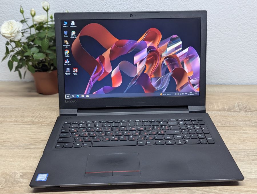 Уцінка! Ноутбук Б/В Lenovo V110, Intel Core i3-6006U, DDR4 8 GB, SSD 128GB, 15.6" HD [ProductHub SKU L15]