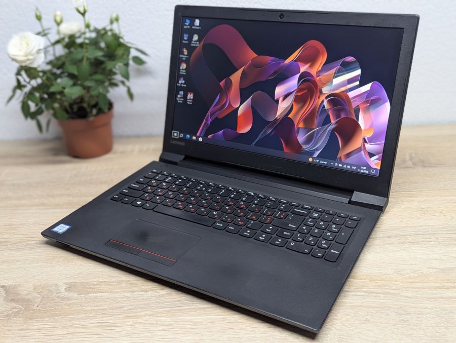Уцінка! Ноутбук Б/В Lenovo V110, Intel Core i3-6006U, DDR4 8 GB, SSD 128GB, 15.6" HD [ProductHub SKU L15]