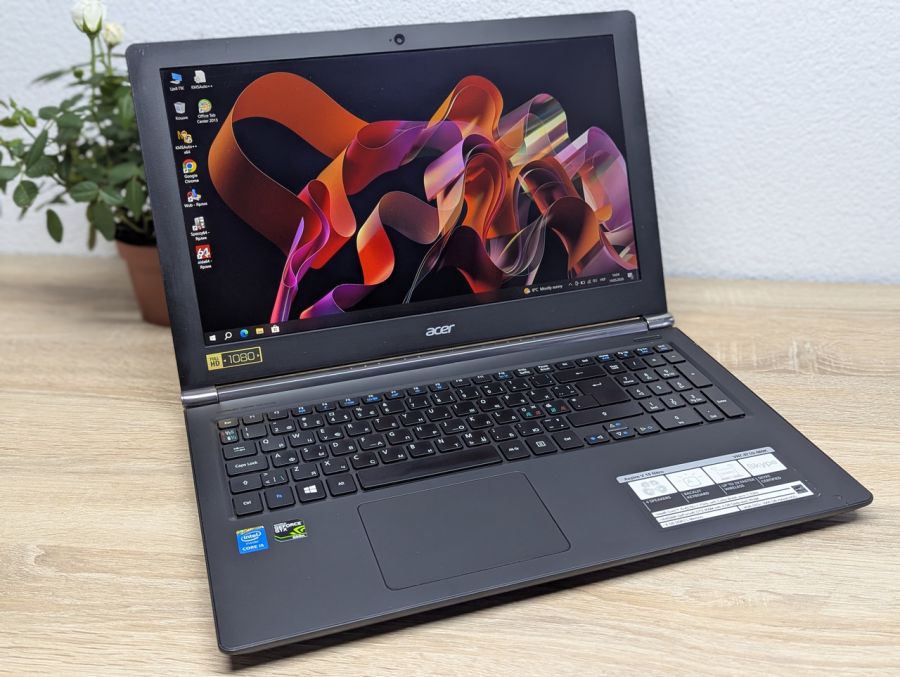 Уцінка! Ноутбук Б/В Acer Aspire VN7-571G, Intel Core i5-4210U, DDR3 12 GB, SSD 256GB + HDD 1TB, NVIDIA GeForce GTX 850M 4Gb, 15.6" Full HD [ProductHub SKU Acer171]