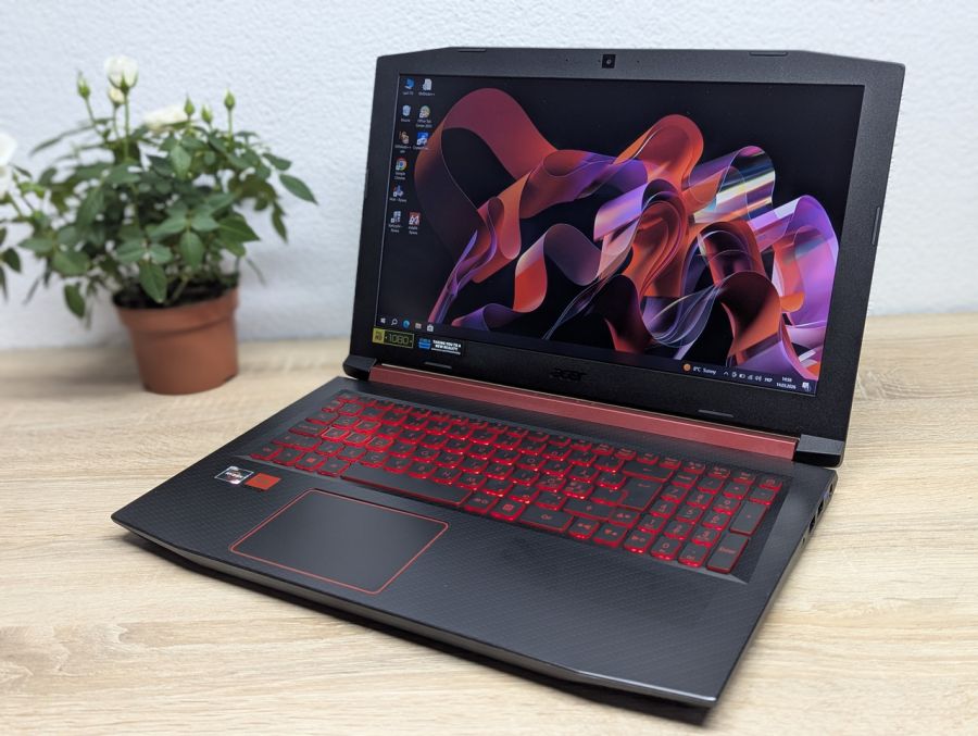 Ноутбук Б/В Acer Nitro AN515-42, AMD Ryzen 5 Mobile 2500U, DDR4 16 GB, SSD 256GB + 1 TB, AMD Radeon Vega, 15.6" Full HD [ProductHub SKU Acer172]