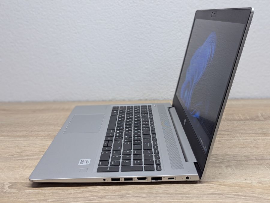 Уцінка! Ноутбук Б/В HP ProBook 450 G7, Intel Core i5, DDR4 16 GB, SSD 256GB + SSD 256GB, 15.6" Full HD [ProductHub SKU HP818]