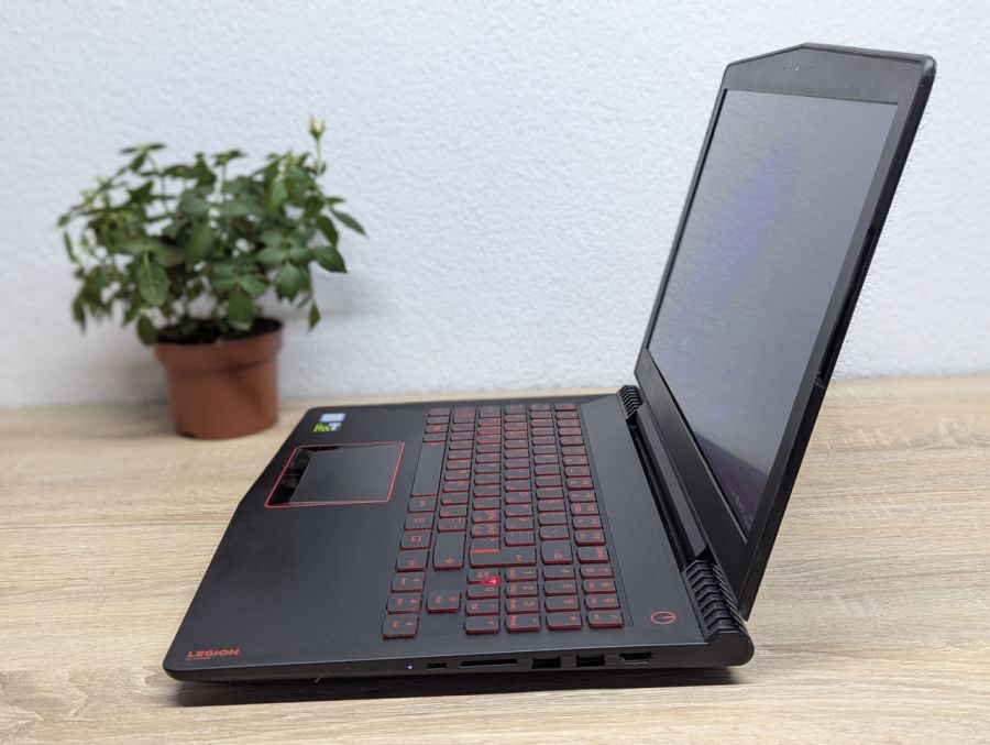 Уцінка! Ноутбук Б/В Lenovo Legion Y520-15IKBN, Intel Core i5-7300HQ, DDR4 16 GB, SSD 512GB, NVIDIA GeForce GTX 1050 2Gb, 15.6" Full HD [ProductHub SKU L533]
