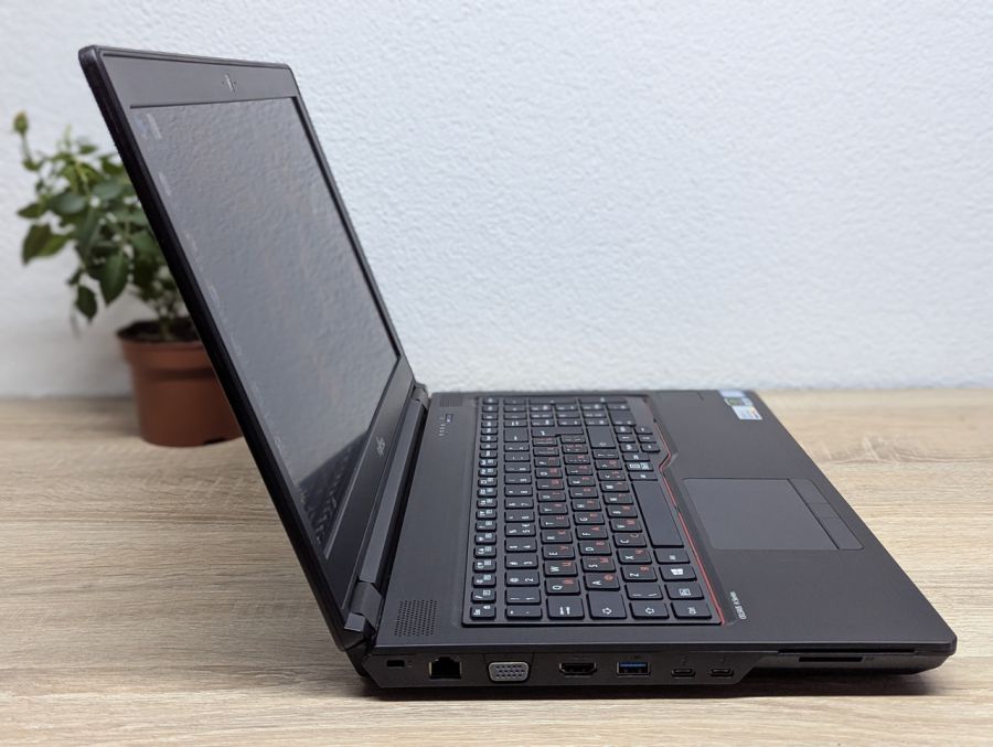 Ноутбук Б/В Fujitsu Celsius H780, Intel Core i7-8850H, DDR4 32 GB, SSD 512GB, NVIDIA Quadro P1000 4Gb, 15.6" Full HD [ProductHub SKU F253]