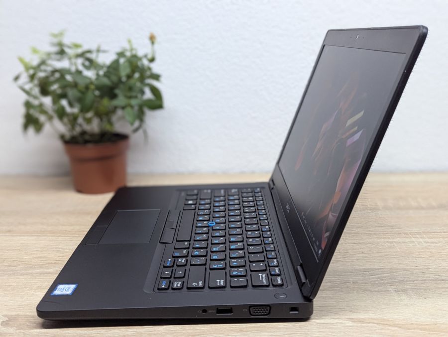 Ноутбук Б/В Dell Latitude 5480, Intel Core i5-6440HQ, DDR4 8 GB, SSD 128GB, 14" Full HD [ProductHub SKU Dell555]