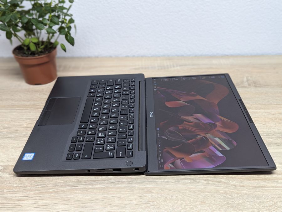 Ноутбук Б/В Dell Latitude 7400, Intel Core i5-8665U, DDR4 16 GB, SSD 256GB, 14" Full HD Сенсор [ProductHub SKU Dell561]