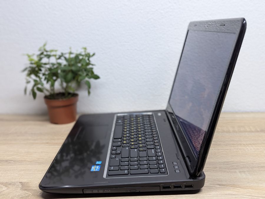 Ноутбук Б/В Dell Inspiron N7110, Intel Core i7-2670QM, DDR3 8 GB, SSD 1 TB, NVIDIA GeForce GT 525M 2Gb, 17.3" [ProductHub SKU Dell569]