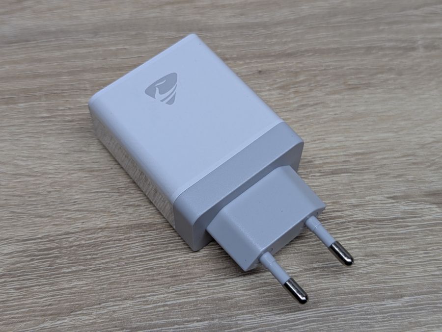 Новий Мережевий зарядний блок Aioneus RE-PD3504 40 Вт [ProductHub SKU PD3504(12)]