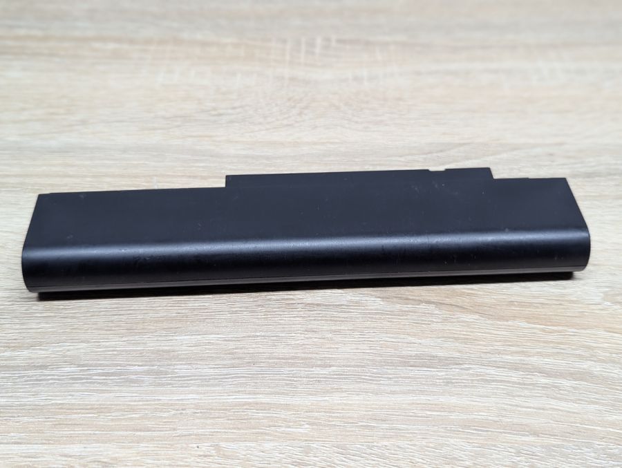 Б/В Оригінальна акумуляторна батарея Dell U011C [ProductHub SKU U011C]