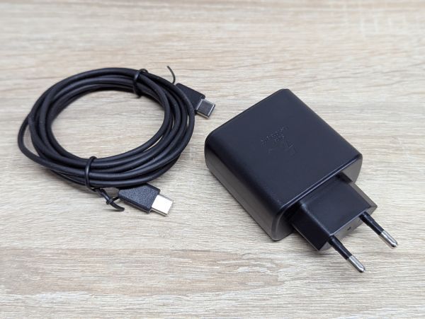 Новий Мережевий зарядний пристрій EP-TA845 USB Type-C 45 Вт [ProductHub SKU TA845(11)]