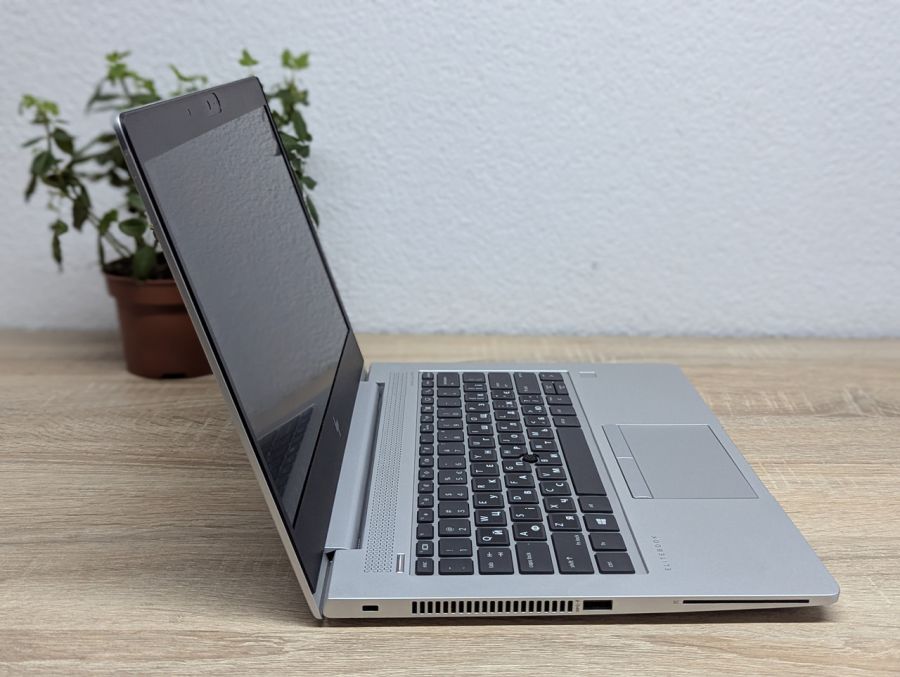 Ноутбук Б/В HP EliteBook 735 G6, AMD Ryzen 3 Pro Mobile 2300U, DDR4 16 GB, SSD 256GB, AMD Radeon Vega, 13" Full HD