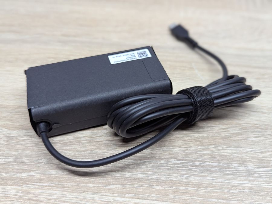 Б/В Універсальний блок живлення USB Type-C 65W [ProductHub SKU J75554]