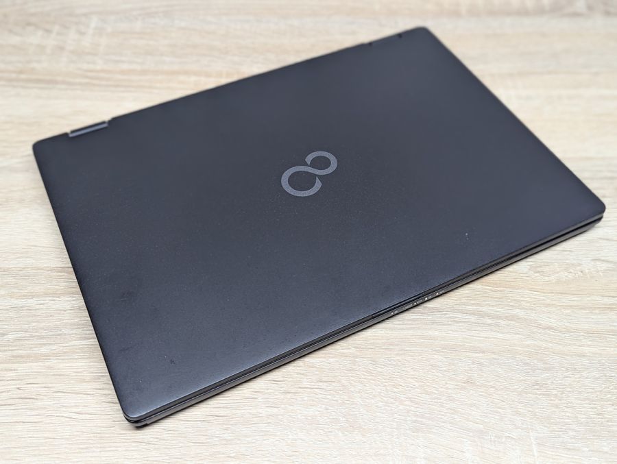 Ноутбук Б/В Fujitsu LifeBook U939X, Intel Core i5-8265U, DDR4 16 GB, SSD 256GB, 13" Full HD Сенсор [ProductHub SKU F256]