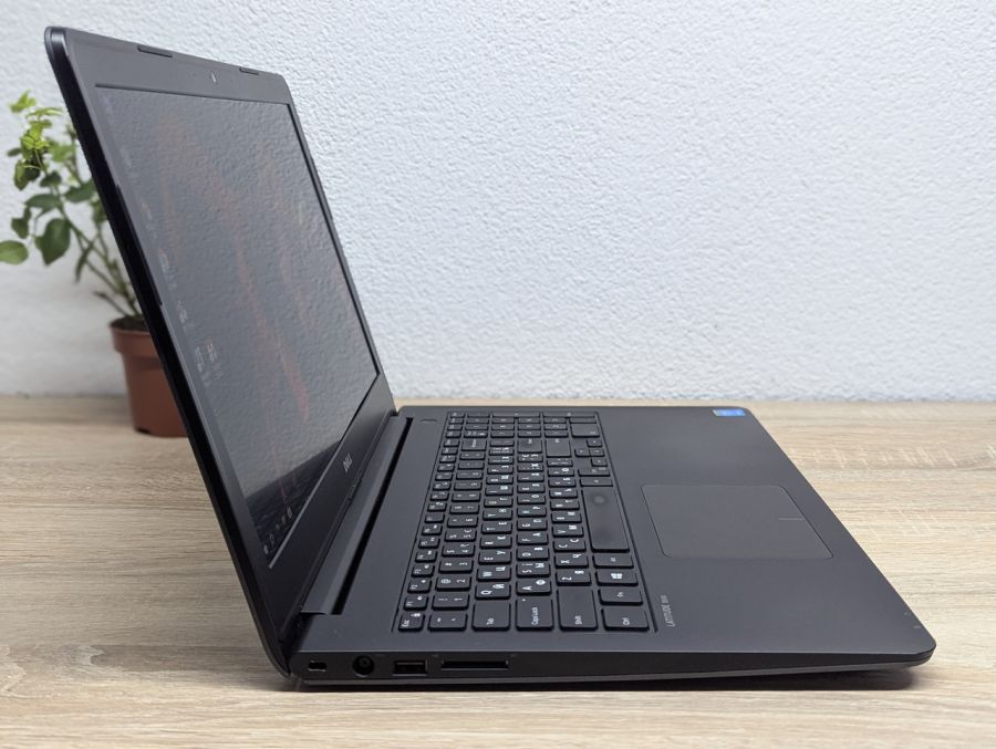 Ноутбук Б/В Dell Latitude 3550, Intel Core i5-5200U, DDR3 8 GB, SSD 128GB, 15.6" Full HD [ProductHub SKU Dell592]