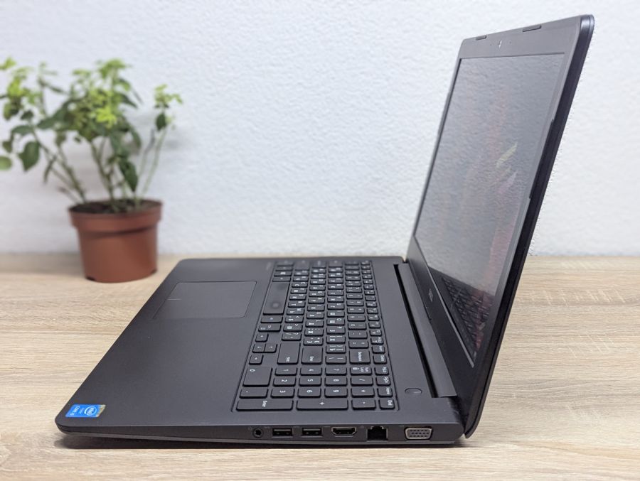 Ноутбук Б/В Dell Latitude 3550, Intel Core i5-5200U, DDR3 8 GB, SSD 128GB, 15.6" Full HD [ProductHub SKU Dell592]