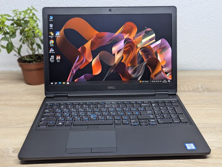 Ноутбук Б/В Dell Latitude 5580, Intel Core i5-6300U, DDR4 8 GB, SSD 128GB, 15.6" Full HD [ProductHub SKU Dell597]