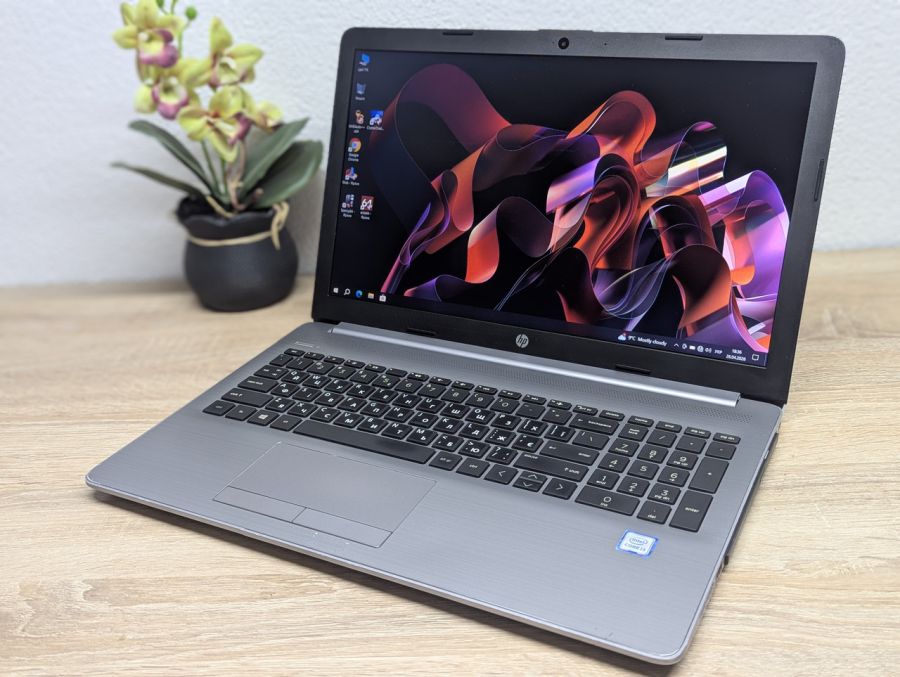 Ноутбук Б/В HP Notebook 250 G7, Intel Core i3-8130U, DDR4 8 GB, SSD 128GB, 15.6" Full HD [ProductHub SKU HP885]