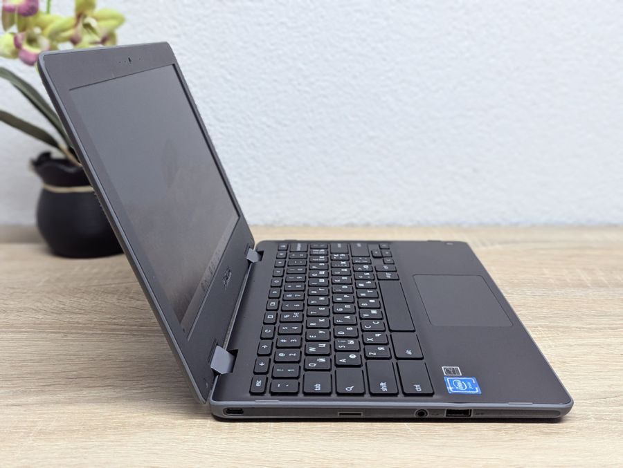 Ноутбук Б/В ASUS Chromebook C214M, Intel Celeron N4020, DDR4 4 GB, SSD 32GB, 11.6" Сенсор [ProductHub SKU Asus176]