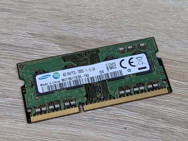 Б/В Оперативна память DDR3L Samsung 4 ГБ