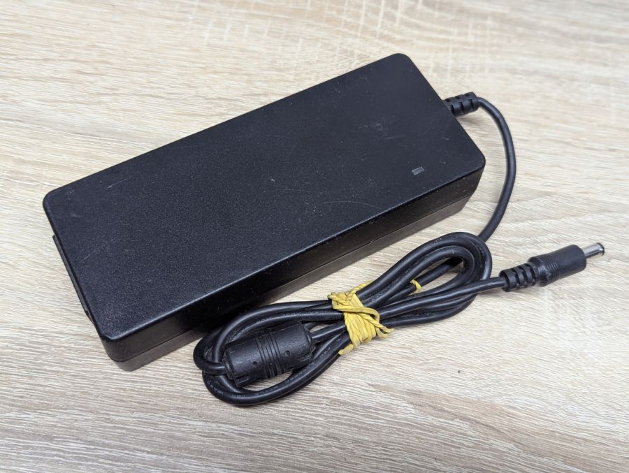 Б/В Адаптер живлення Mean Well GS90A48-P1M,90 Вт,48 В,1.875 А,2.5 x 5.5 мм [ProductHub SKU GS90A48]