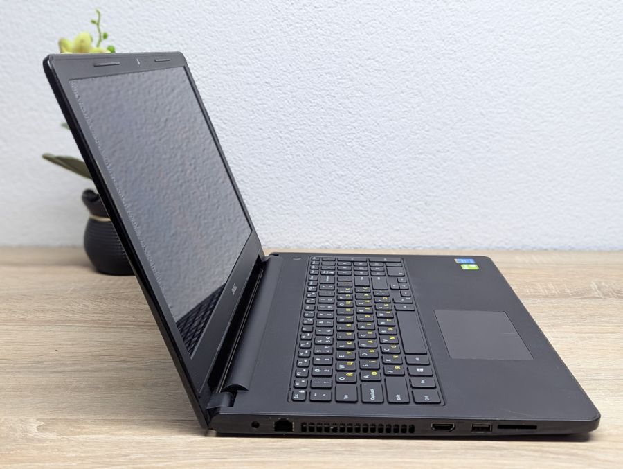 Ноутбук Б/В Dell Inspiron 3543, Intel Core i5-5200U, DDR3 8 GB, SSD 128GB, NVIDIA GeForce 920M 2Gb, 15.6" [ProductHub SKU Dell623]