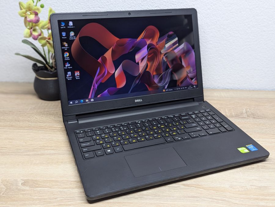 Ноутбук Б/В Dell Inspiron 3543, Intel Core i5-5200U, DDR3 8 GB, SSD 128GB, NVIDIA GeForce 920M 2Gb, 15.6" [ProductHub SKU Dell623]