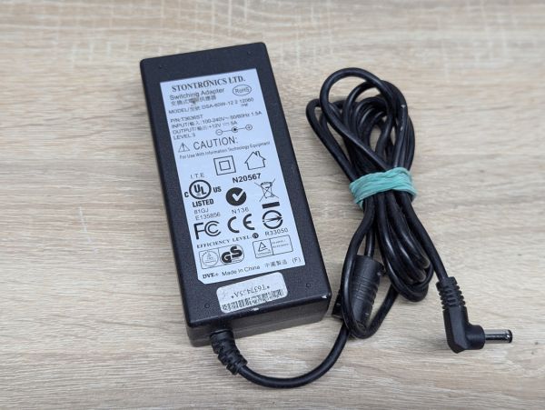 Б/В Блок живлення Stontronics DSA-60W-12,60 Вт,+12V 5A,5.5x2.1 мм [ProductHub SKU DSA-60W]