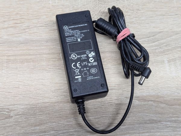 Б/В Блок живлення Leader Electronics NU40-2120333-13,12В,3.33А,40 Вт,5.5x2.5 мм [ProductHub SKU NU40]
