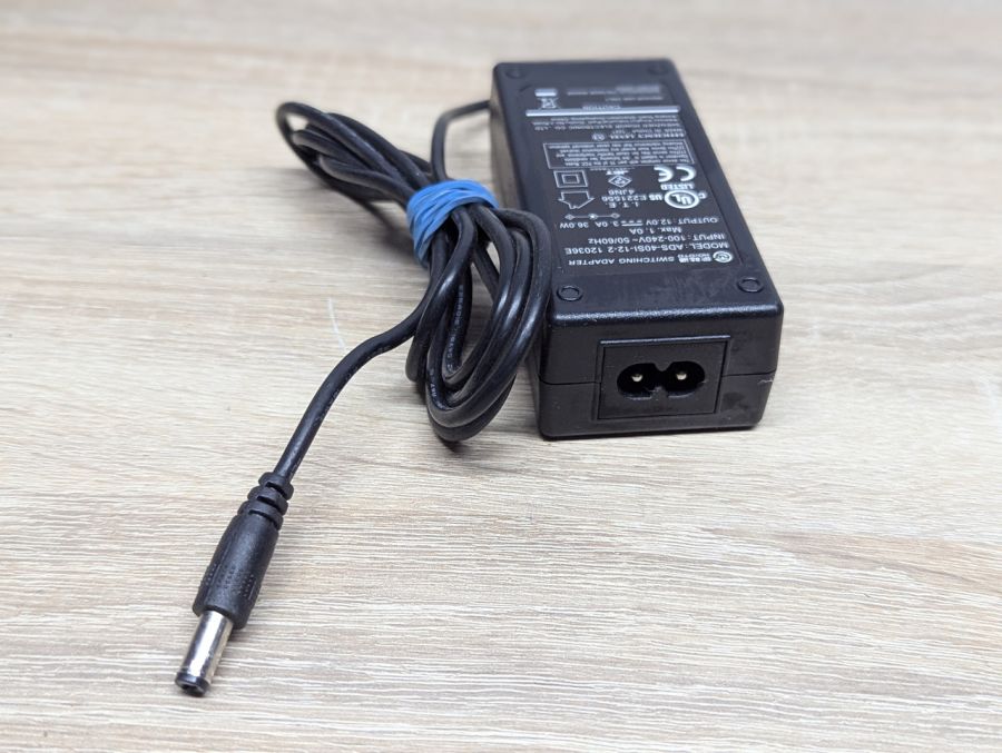Б/В Блок живлення Hoioto 36.0 Вт,12.0 В,3.0 А,5.5x2.1мм [ProductHub SKU ADS-40SI-12-2]