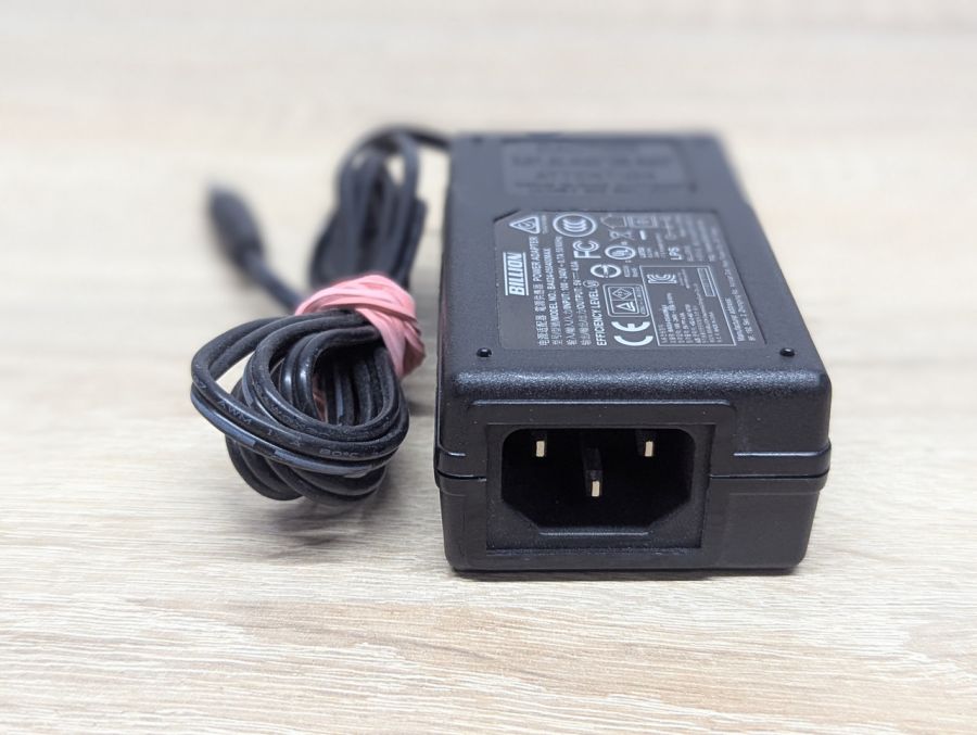 Б/В Блок живлення Billion BA024-050400MAX,5 В,4.0 А,20W,5.5x2.5мм [ProductHub SKU BA024]