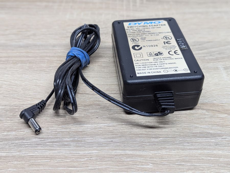 Б/В Блок живлення DYMO TESA2-2401000, 24V, 1.0A ,24W,5.5x2.5мм [ProductHub SKU TESA2]