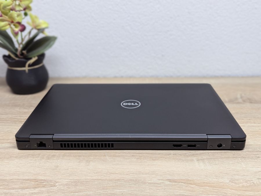 Ноутбук Б/В Dell Latitude 5580, Intel Core i5-6300U, DDR4 8 GB, SSD 256GB, 15.6" Full HD [ProductHub SKU Dell630]
