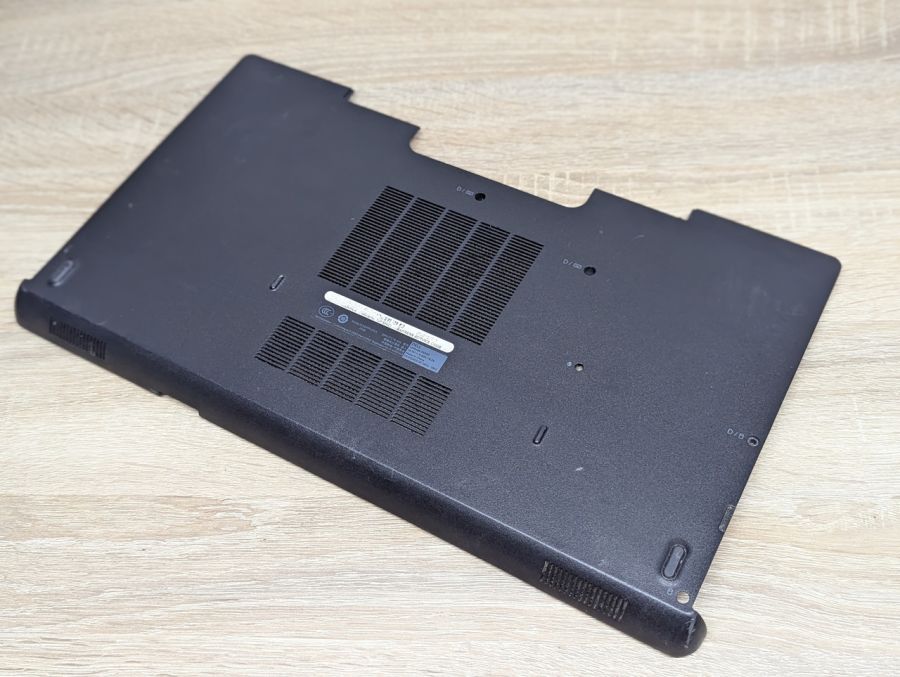 Б/В Cервісна панель для ноутбука Dell Latitude E6540,Dell Precision M2800 [ProductHub SKU 06T3T2]