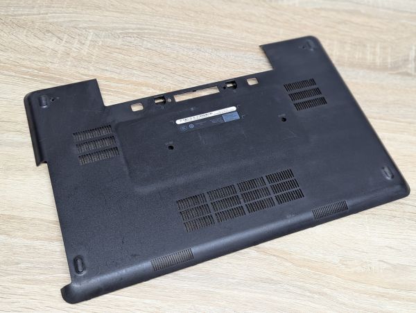 Б/В Нижня сервісна кришка для ноутбука Dell Latitude E5540 [ProductHub SKU 0RHRWG]