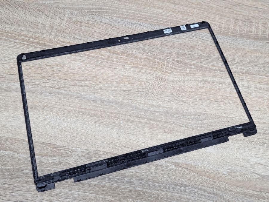 Б/В Рамка матриці для ноутбука Dell Latitude 5500 / 5510 / 5511,Dell Precision 3540 / 3550 / 3551 [ProductHub SKU 0PYH4J]