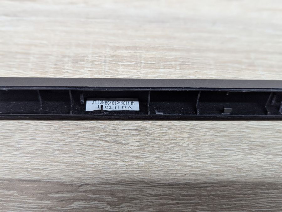 Б/В Заглушка петель для ноутбука Asus X553 [ProductHub SKU 13NB04X1P]