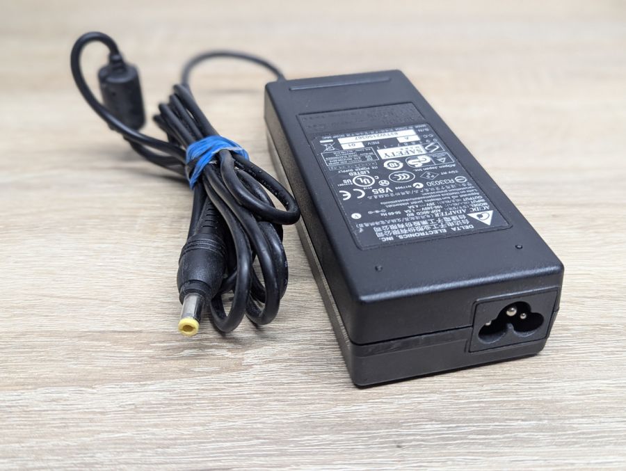 Б/В Блок живлення Delta 90W,20V,4.5A,5.5 х 2.5 мм [ProductHub SKU 90CD DB]