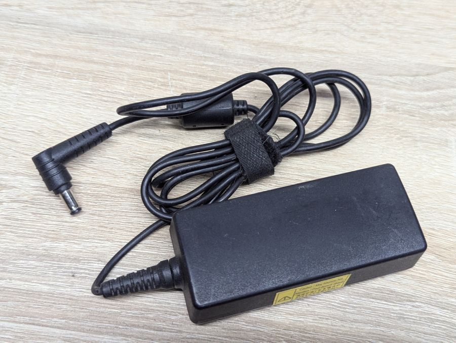Б/В Блок живлення Delta Electronics ADP-30JH B,30W,19V,1.58A, 5.5 x 1.7 мм [ProductHub SKU ADP-30JH]