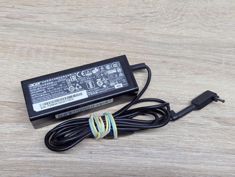 Б/В Блок живлення Acer A13-045N2A,45W,19 V,2.37 A,3.0 x 1.1 мм [ProductHub SKU A13-045N2A]