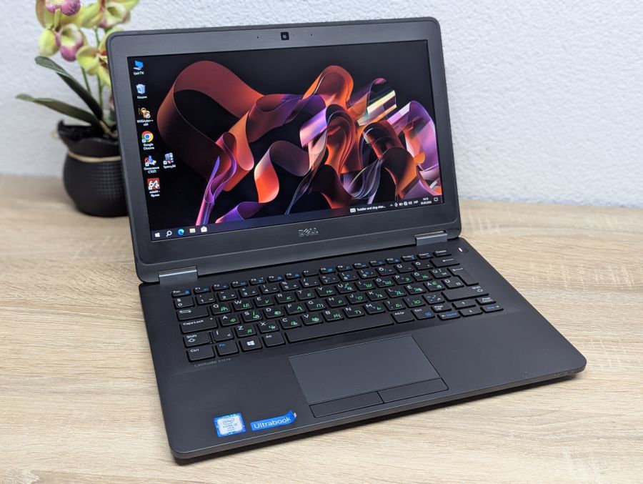 Ноутбук Б/В Dell Latitude E7270, Intel Core i5-6300U, DDR4 8 GB, SSD 512GB, 12" HD [ProductHub SKU Dell642]